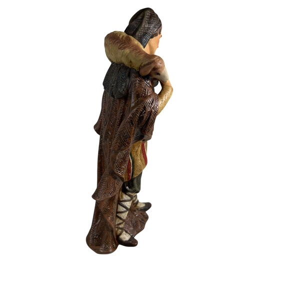 Grandeur Noel Porcelain Nativity Scene O’Well REPLACEMENT Shepherd ONLY 10 1/4” - Picture 13 of 14